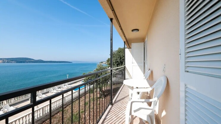 Deluxe Seaview Terrace